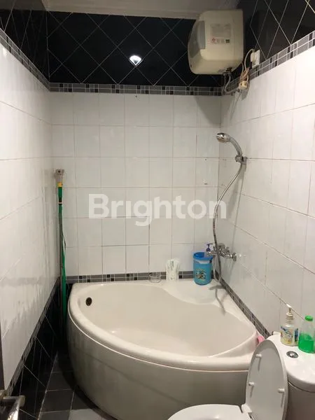 image RUMAH 2 LANTAI SIAP HUNI (4)