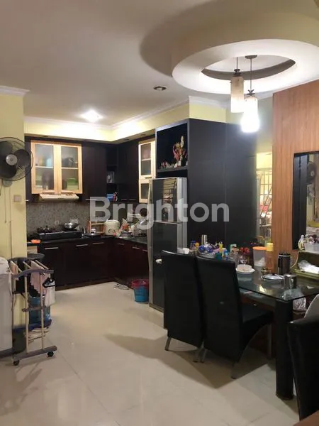 image RUMAH 2 LANTAI SIAP HUNI (2)