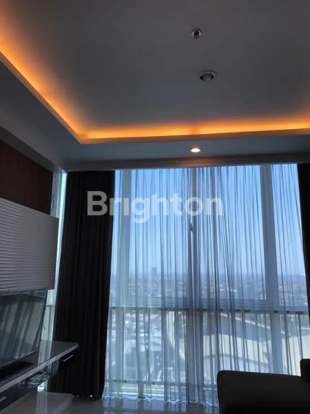 image APARTEMEN CIPUTRA WORLD SIAP HUNI FULL FURNISHED INTERIOR CITY AND POOL VIEW (3)