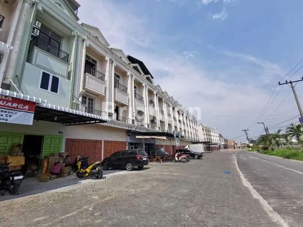 image RUKO PEKARANGAN LUAS HADAP KANAL (3)