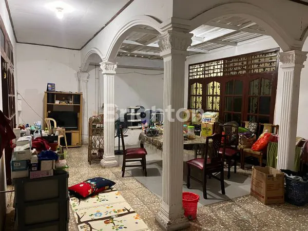 image RUMAH BESAS BANJIR LT 495M² + 3 TOKO DI GALAXY BEKASI (4)