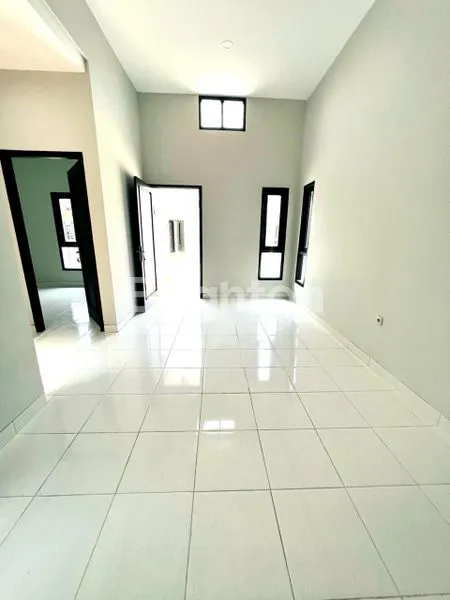 image HUNIAN MODERN MINIMALIS CLUSTER GRIYA ASRI (4)