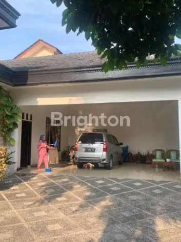 image RUMAH MEWAH HOOK DAN LUAS SERASA TINGGAL DI VILLA LENGKAP DENGAN ROOF TOP VIEW GUNUNG SALAK DAN ADA SWIMMING POOL BESAR DAN SECURITY 24 JAM DILALADON INDAH TENGAH KOTA BOGOR SANGAT STRATEGIS DEKAT DENGAN KAMPUS IPB, TOLL JASMIN, STASIUN KRL BOGOR, ISTANA (4)
