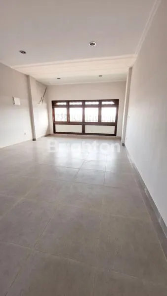 image RUKO SHANGHAI MEGA KUNINGAN PIK 2, UKURAN 4,5X18M BRAND NEW 3 LANTAI LOKASI STRATEGIS DI DEPAN SUPERMARKET TIONGKOK & PATUNG NAGA, ROI TINGGI (7)