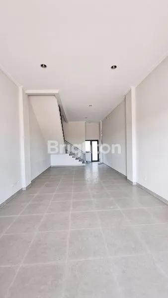 image RUKO SHANGHAI MEGA KUNINGAN PIK 2, UKURAN 4,5X18M BRAND NEW 3 LANTAI LOKASI STRATEGIS DI DEPAN SUPERMARKET TIONGKOK & PATUNG NAGA, ROI TINGGI (5)