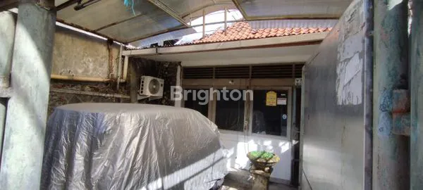 image RUMAH KRUKUT BELAKANG GAJAHMADA (3)
