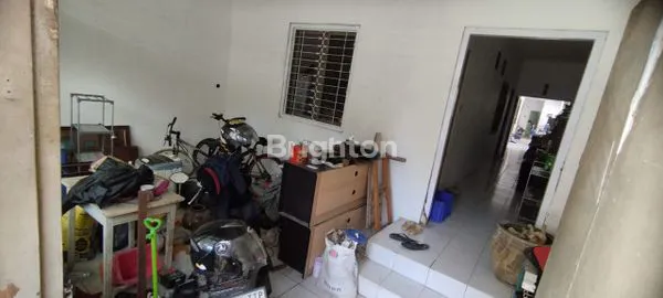 image RUMAH KRUKUT BELAKANG GAJAHMADA (5)