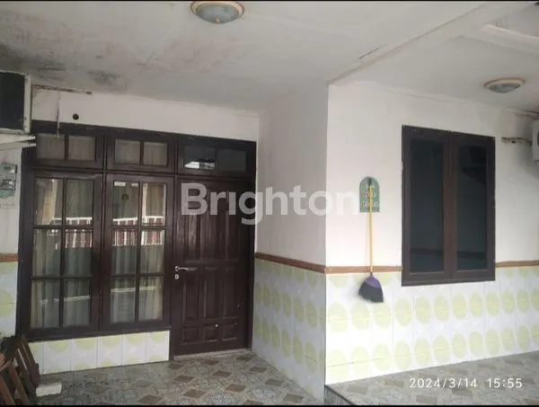 image DEKAT ALUN-ALUN (2)