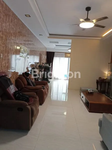 image RUMAH MEWAH DIBUKIT PERMATA BALOI (2)