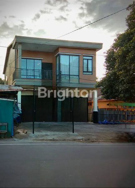 image RUKO 2 LANTAI DI JL LETJEND S.PARMAN KETAPANG KALIMANTAN BARAT (4)