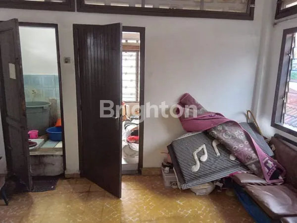 image RUMAH 1 TINGKAT MEDAN BARU (8)