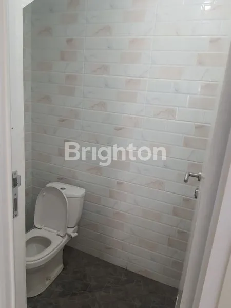 image RUMAH DUA LANTAI SIAP HUNI JATIWARNA (7)