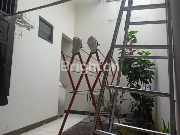 image RUMAH SIAP HUNI SERIUS CEPAT DALAM CLUSTER GRIYA LOKA BSD SERPONG TANGERANG SELATAN (5)