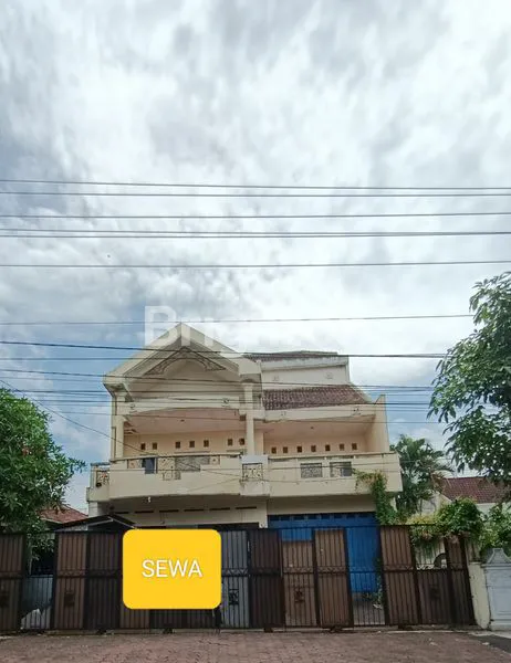 image RUMAH DI PINGGIR JALAN BESAR COCOK UTUK KANTOR DAN TEMPAT TINGGAL DEKAT ALUN ALUN KOTA MAGELANG (2)