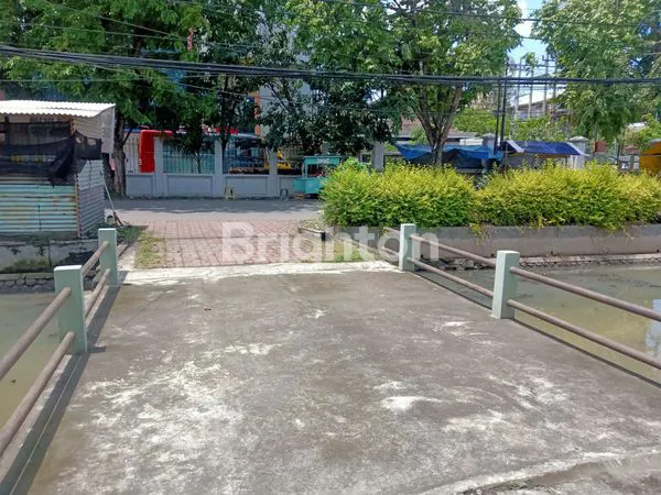 image DIJUAL RUMAH BESAR DI PEPELEGI. NOL JALAN SIDOARJO (1)
