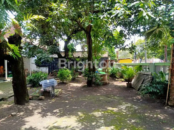 image DIJUAL RUMAH BESAR DI PEPELEGI. NOL JALAN SIDOARJO (2)
