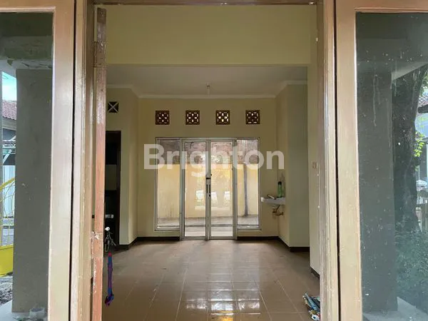 image JUAL/SEWA RUMAH WUGUNA TIMUR (2)