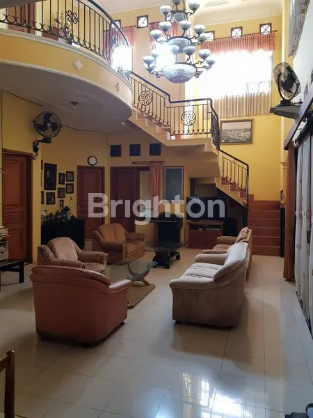 image DIJUAL RUMAH MEWAH 2 LANTAI (6)