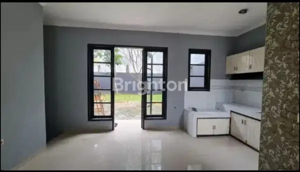 image RUMAH 2 LANTAI DI CLUSTER VIVALDI DI LEGENDA WISATA CIBUBUR (2)