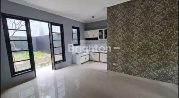 image RUMAH 2 LANTAI DI CLUSTER VIVALDI DI LEGENDA WISATA CIBUBUR (6)