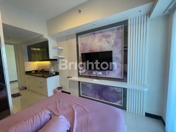 image APARTMENT 1 BR AMOR PAKUWON CITY SURABAYA TYPE STUDIO DAN FULL FURNISH (3)