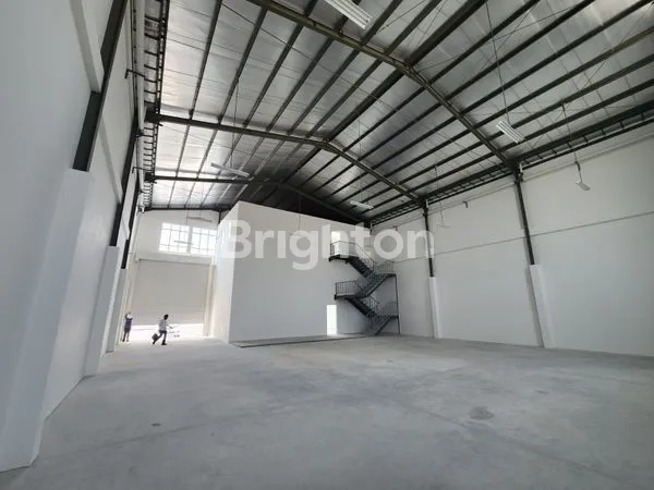 image *BARU GRESSS !! DISEWAKAN GUDANG DI KOMPLEK GUDANG AKR, GRESIK* (4)