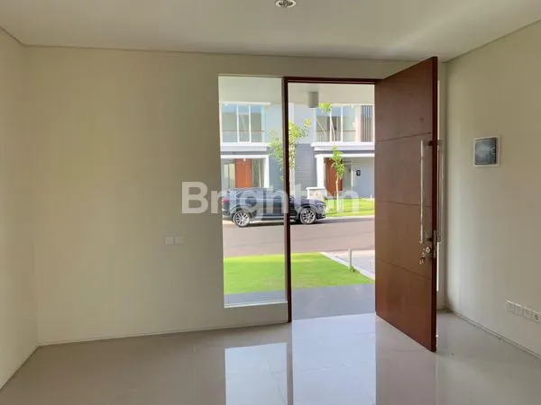 image RUMAH MINIMALIS 2 LANTAI, CARPORT 3MOBIL ! JUAL NORTHWEST PARK (1)