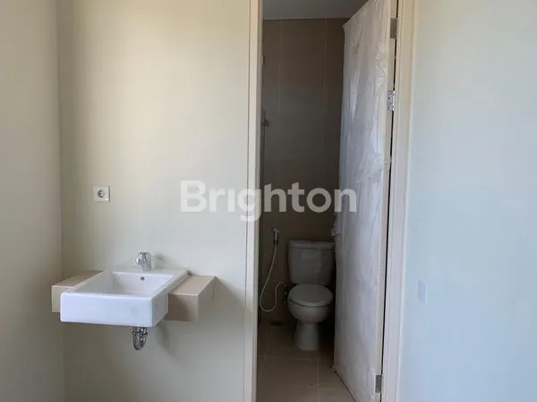 image RUMAH MINIMALIS 2 LANTAI, CARPORT 3MOBIL ! JUAL NORTHWEST PARK (2)