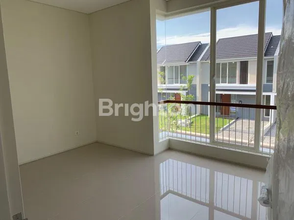 image RUMAH MINIMALIS 2 LANTAI, CARPORT 3MOBIL ! JUAL NORTHWEST PARK (4)