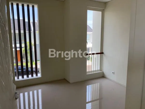 image RUMAH MINIMALIS 2 LANTAI, CARPORT 3MOBIL ! JUAL NORTHWEST PARK (5)