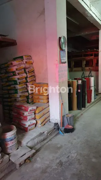 image RUMAH DAN TOKO BANGUNAN DEKAT DENGAN TANJUNG DUREN, JAKARTA BARAT (2)