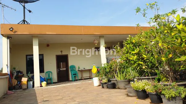 image RUMAH DAN TOKO BANGUNAN DEKAT DENGAN TANJUNG DUREN, JAKARTA BARAT (4)