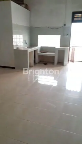 image RUKO 2 LANTAI TENGAH KOTA DI KAWASAN RAMAI (5)