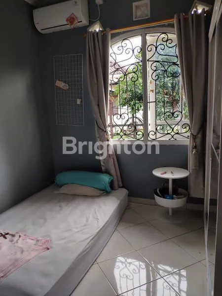 image RUMAH KOKOH 2 LANTAI DI TENGAH KOTA (7)