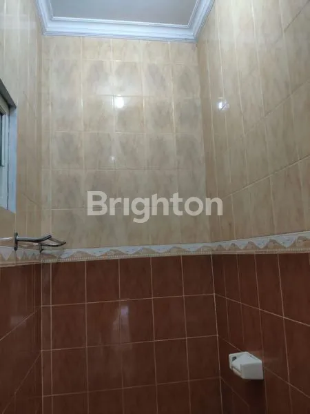 image RUMAH KOKOH 2 LANTAI DI TENGAH KOTA (8)