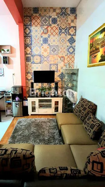 image RUMAH CANTIK STRATEGIS MURAH AREA SOEKARNO HATTA (8)