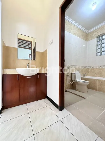 image RUMAH CANTIK STRATEGIS (4)