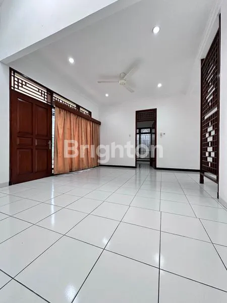 image RUMAH CANTIK STRATEGIS (6)