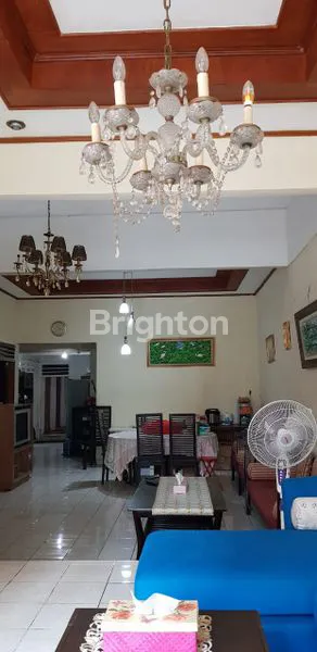 image RUMAH BESAR 2 LANTAI DAERAH AMAN NYAMAN SANGAT STRATEGIS DI JL SETIABUDI JAKARTA SELATAN (4)