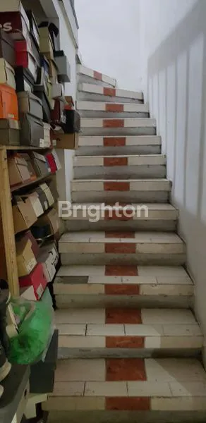 image RUMAH BESAR 2 LANTAI DAERAH AMAN NYAMAN SANGAT STRATEGIS DI JL SETIABUDI JAKARTA SELATAN (6)