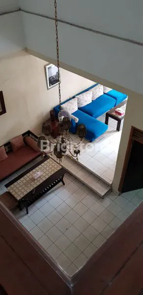 image RUMAH BESAR 2 LANTAI DAERAH AMAN NYAMAN SANGAT STRATEGIS DI JL SETIABUDI JAKARTA SELATAN (7)