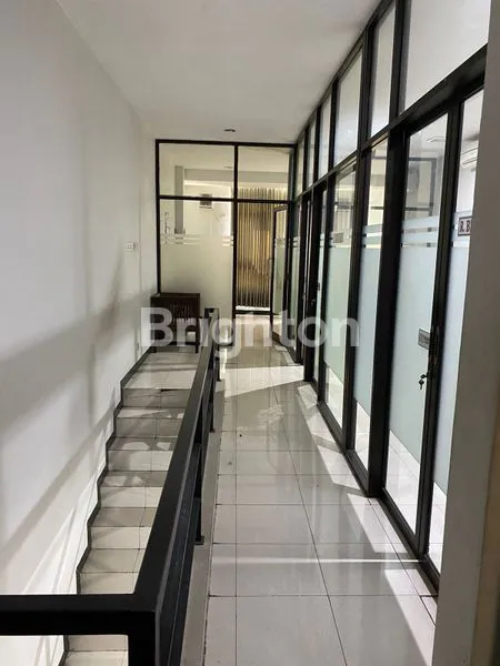 image RUKO SIAP PAKAI STRATEGIS TENGAH KOTA (5)