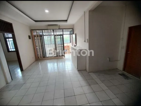 image ARTERI KELAPA GADING (4)