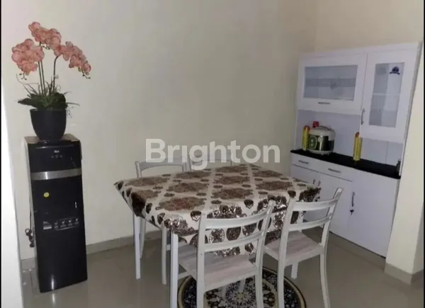 image RUMAH FULL FURNISH TINGGAL BAWA KOPER SIAP HUNI MINIMALIS DEKAT RAYA MENGANTI (4)