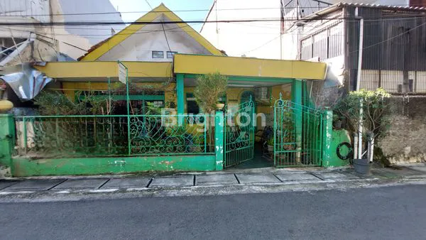 image RUMAH BANGUNAN LAMA BENDUNGAN HILIR TANAH ABANH JAKARTA PUSAT (1)