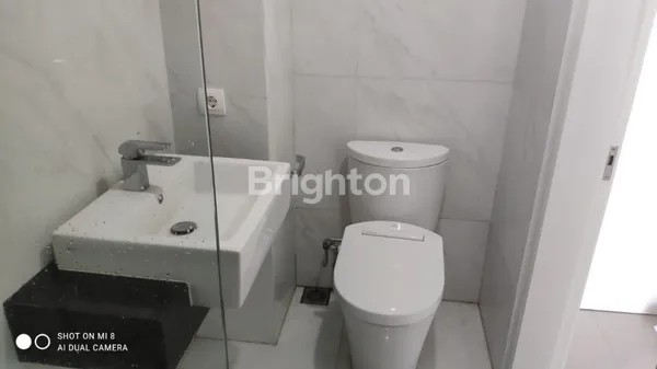 image VIEW SWIMMING POOL APARTEMEN VERTU MAYJEND SUNGKONO !! (3)