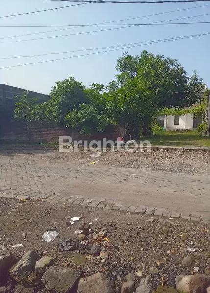 image RUMAH HITUNG TANAH NEMPEL TEMBOK GRAHA NATURA SURABAYA BARAT (1)