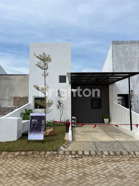 image RUMAH READY SIAP HUNI DP 0% | 5 MENIT KE RAYA LINGKAR TIMUR SIDOARJO (1)