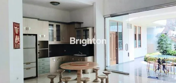 image RUMAH MEWAH 2LANTAI LUAS DEKAT IDJEN BAULEVARD MALANG (4)