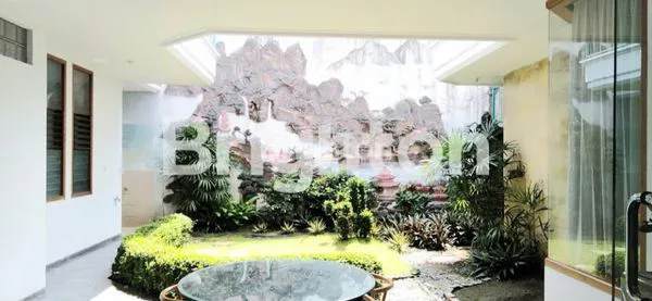 image RUMAH MEWAH 2LANTAI LUAS DEKAT IDJEN BAULEVARD MALANG (5)